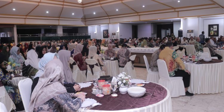 MALAM RAMAH TAMAH BUPATI HSS BERSAMA KELUARGA POTENSI SOSIAL KAB.HSS