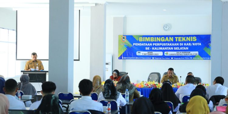 TERUS OPTIMALKAN PENDATAAN PERPUSTAKAAN: DISPERSIP KAB. HSS BERSAMA DISPERSIP PROPINSI KAL-SEL GELAR BIMBINGAN TEKNIS PENDATAAN