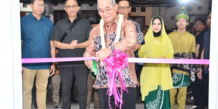 PERESMIAN BANGUNAN BARU ASRAMA, BUPATI SEMANGATI MAHASISWA ASAL HSS DI YOGYAKARTA