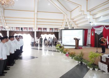 RESMI DIKUKUHKAN, BUPATI HSS BERHARAP BADAN PENGELOLA DAPAT MENJADIKAN ISLAMIC CENTER TERUS MAJU DAN BERKEMBANG