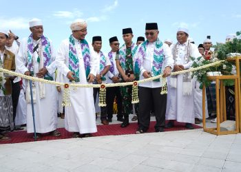 PERESMIAN MASJID NURUL HIDAYAH DI KAWASAN ISLAMIC CENTER KH DARHAM HIDAYAT