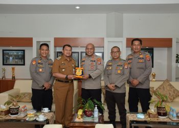 KUNJUNGAN SILATURAHMI MEMBANGUN SINERGI POLRES HSS DAN PEMERINTAH KABUPATEN HSS