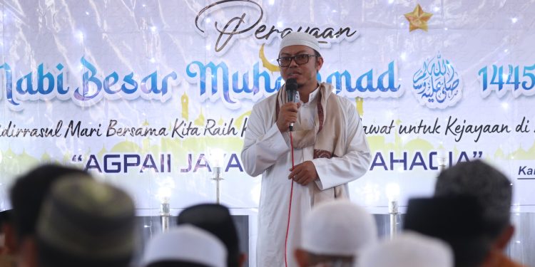 RAIH KEBERKAHAN SHOLAWAT DENGAN PERINGATI MAULID NABI MUHAMMAD SHALLALLAHU ‘ALAIHI WA SALLAM