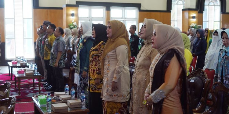 PJ KETUA TP PKK KAB HSS HADIRI PERINGATAN HUT KE-18 HIMPAUDI DI BANJARBARU