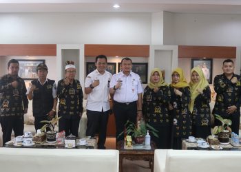 PERERAT SILATURAHMI DAN KERJASAMA, PJ BUPATI HSS SILATURAHMI BERSAMA PERSATUAN ANGGOTA BADAN PERMUSYAWARATAN DESA SELURUH INDONESIA (PABPDSI)