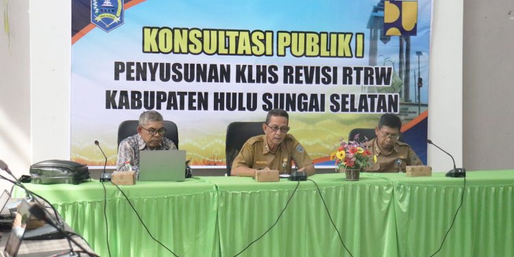 DALAM UPAYA PEMBANGUNAN DI KAB. HSS, DIGELAR KONSULTASI PUBLIK I PENYUSUNAN KAJIAN LINGKUNGAN HIDUP STRATEGIS