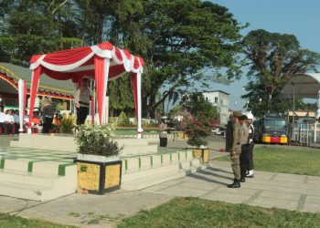 OPERASI MANTAP BRATA 2023/2024: KESIAPAN PENGAMANAN PEMILU DITEGASKAN DALAM APEL GELAR PASUKAN DI HSS