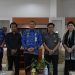 BERTEMPAT DI RUANG KERJANYA, PJ. BUPATI HULU SUNGAI SELATAN, DRS. H. HERMANSYAH, MM., MENERIMA KUNJUNGAN BAWASLU KABUPATEN HULU SUNGAI SELATAN PADA SELASA, 17/10/2023.