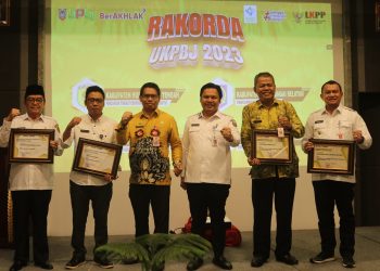 CAPAI NILAI ITKP KATEGORI BAIK, UKPBJ BANGGAKAN HSS DENGAN RAIH PENGHARGAAN TINGKAT PROV. KALSEL