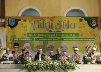 TINGKATKAN NUANSA RELIGIUS HSS, PJ BUPATI IKUTI TABLIGH AKBAR BERSAMA AL-HABIB SEGAF BAHARUN