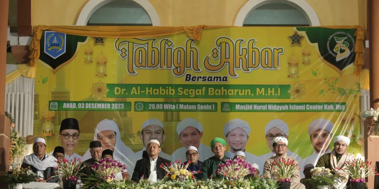 TINGKATKAN NUANSA RELIGIUS HSS, PJ BUPATI IKUTI TABLIGH AKBAR BERSAMA AL-HABIB SEGAF BAHARUN