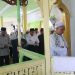PERKUAT TALI SILATURAHMI DENGAN MASYARAKAT, PJ BUPATI HSS IKUTI SHALAT ASHAR BERJAMAAH DI DESA HAMAK UTARA