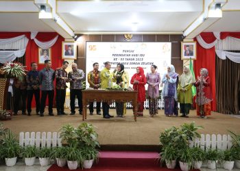 HADIRI PUNCAK PERINGATAN PHI KE 95 TAHUN, PJ. BUPATI HSS : KESUKSESAN SEORANG LELAKI TERDAPAT SEORANG WANITA (IBU/ISTRI) HEBAT DIBELAKANGNYA