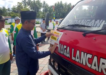 SUPLAI AIR BERSIH UNTUK KEPERLUAN JEMAAH ABAH GURU SEKUMPUL, SEKDA LEPAS SEBANYAK 8 UNIT MOBIL BPK/PMK HSS KE SEKUMPUL