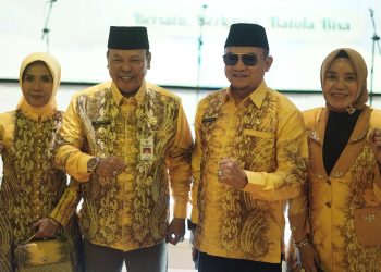 PJ. BUPAT HSS BERSAMA ISTRI HADIRI PUNCAK PERINGATAN HUT KABUPATEN BATOLA KE 64