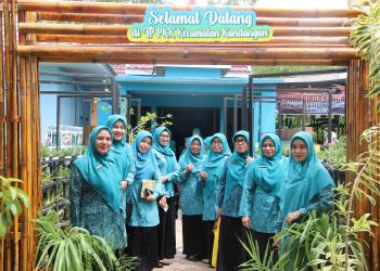 PJ. KETUA TP. PKK KAB. HSS PANTAU KEGIATAN LOMBA-LOMBA TP. PKK KAB. HSS