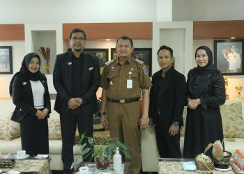 PJ. BUPATI HSS TERIMA AUDIENSI GENERAL MANAGER GRAND QIN HOTEL BANJARBARU