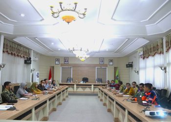 SEKDA KAB. HSS PIMPIN RAPAT KOORDINASI RENCANA RELOKASI PEMBANGUNAN PUSKESMAS BAJAYAU