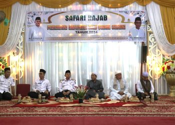 MAKNAI PERINGATAN ISRA MI’RAJ, PEMKAB HSS PERERAT SILATURAHMI BERSAMA MASYARAKAT DAHA UTARA DENGAN SAFARI RAJAB