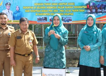 PERINGATI HKG-PKK KE-52, TP PKK KAB.HSS SUKSESKAN GERAKAN TANAM CABAI SERENTAK