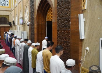 BUKA PUASA BERSAMA DAN SHOLAT MAGHRIB BERJAMAAH
