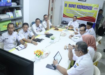 IKUTI RAKOR PENGENDALIAN INFLASI DAERAH MELALUI ZOOM MEETING, PJ BUPATI KATAKAN INFLASI KABUPATEN HSS MASIH CUKUP STABIL DAN TERTANGANI