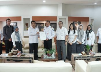 PJ. BUPATI HSS TERIMA AUDIENSI TIM BPK RI PERWAKILAN PROV. KALSEL TERKAIT LKPD KAB. HSS