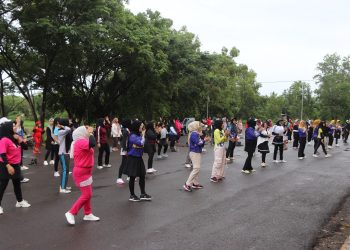 PJ KETUA PKK HJ. RUSNAWATI AJAK MASYARAKAT WUJUDKAN GAYA HIDUP SEHAT DI HSS