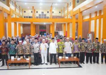 PENJABAT BUPATI HSS DRS. H. HERMANSYAH, MM, MEMBUKA TRAINING CENTER: PERSIAPAN GEMILANG MENUJU MTQ NASIONAL