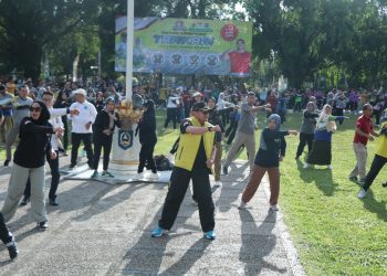 PEMKAB HSS GELAR SENAM BERSAMA MERIAHKAN PEMBUKAAN TARKAM