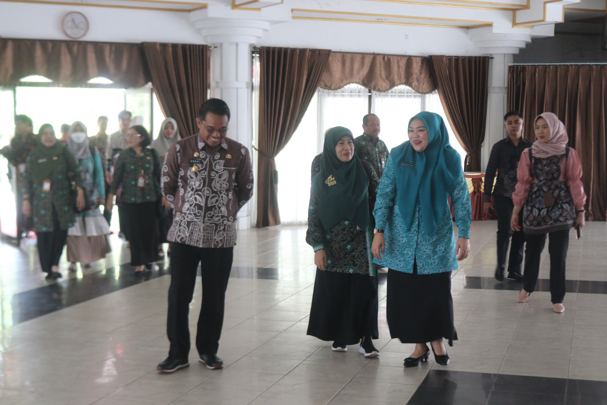 PJ. BUPATI HSS SAMBUT TIM VERIFIKASI LAPANGAN SEKOLAH SEHAT TINGKAT PROVINSI KALSEL