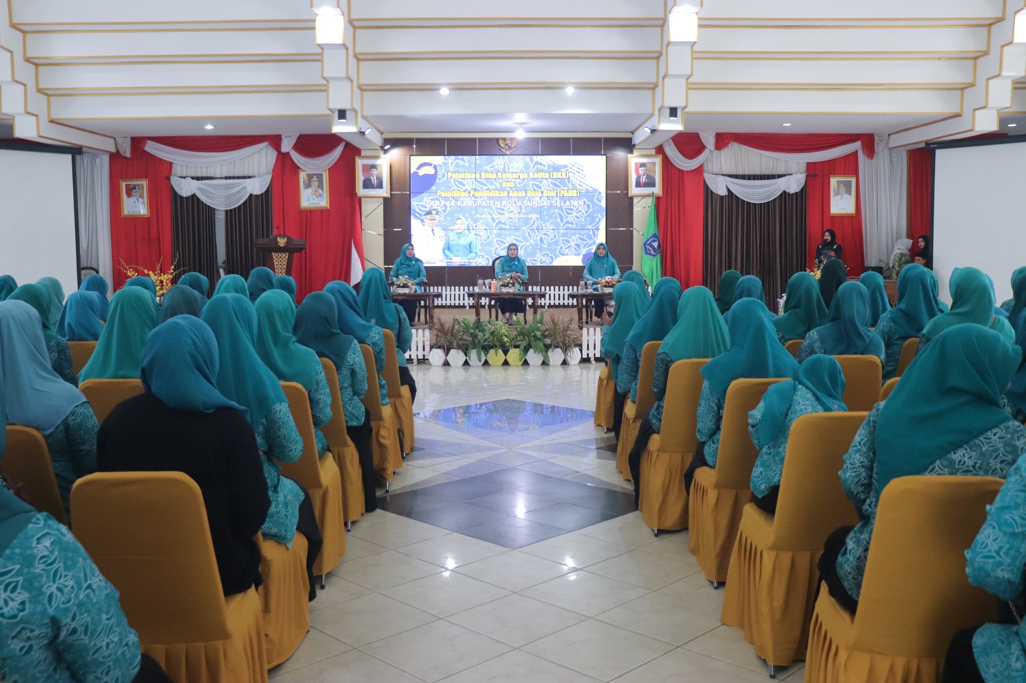 PJ KETUA TP PKK BUKA KEGIATAN PELATIHAN BKB DAN PAUD