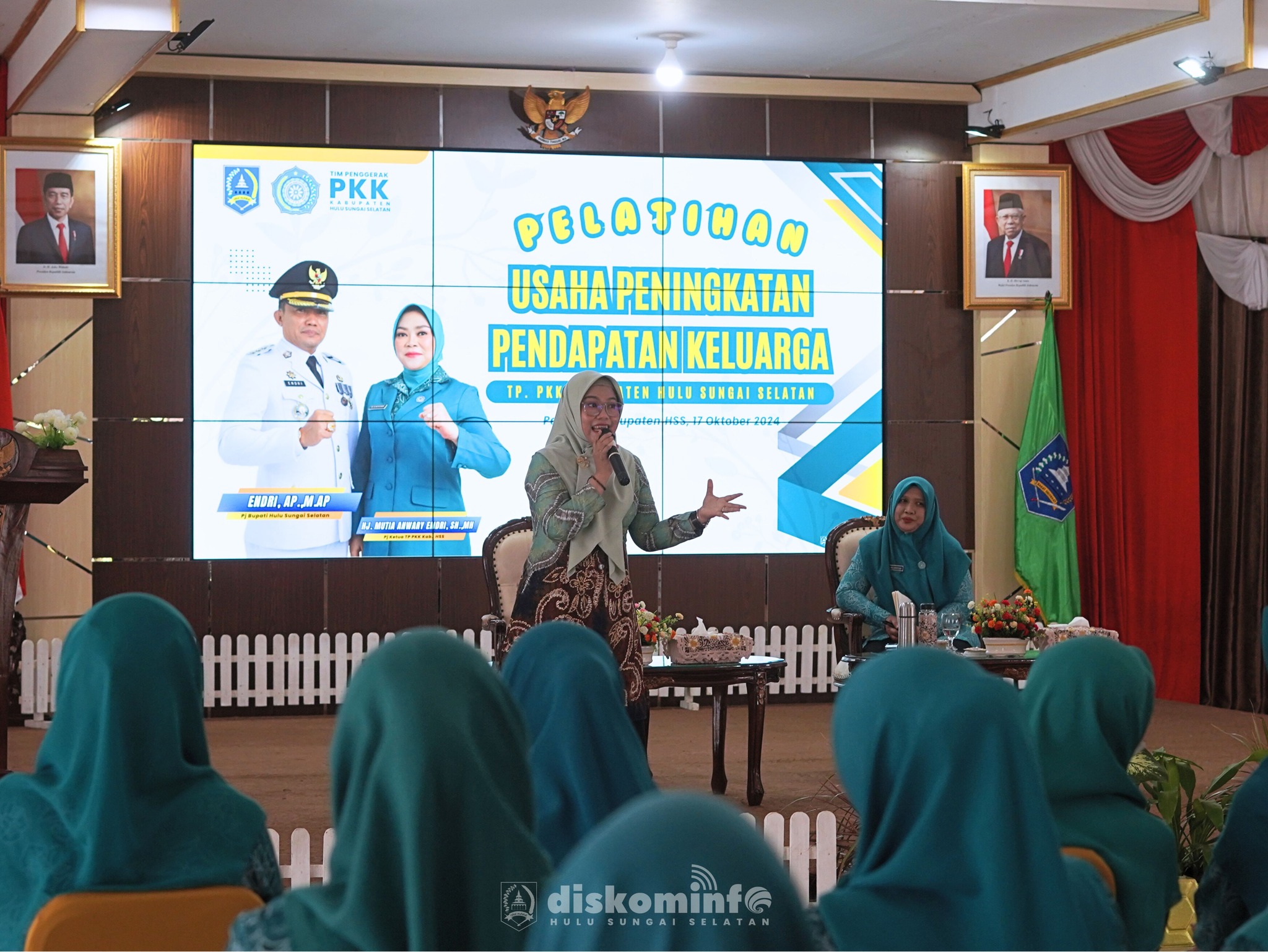 PERKUAT EKONOMI KELUARGA, PJ KETUA TP PKK KAB HSS BUKA PELATIHAN UP2K
