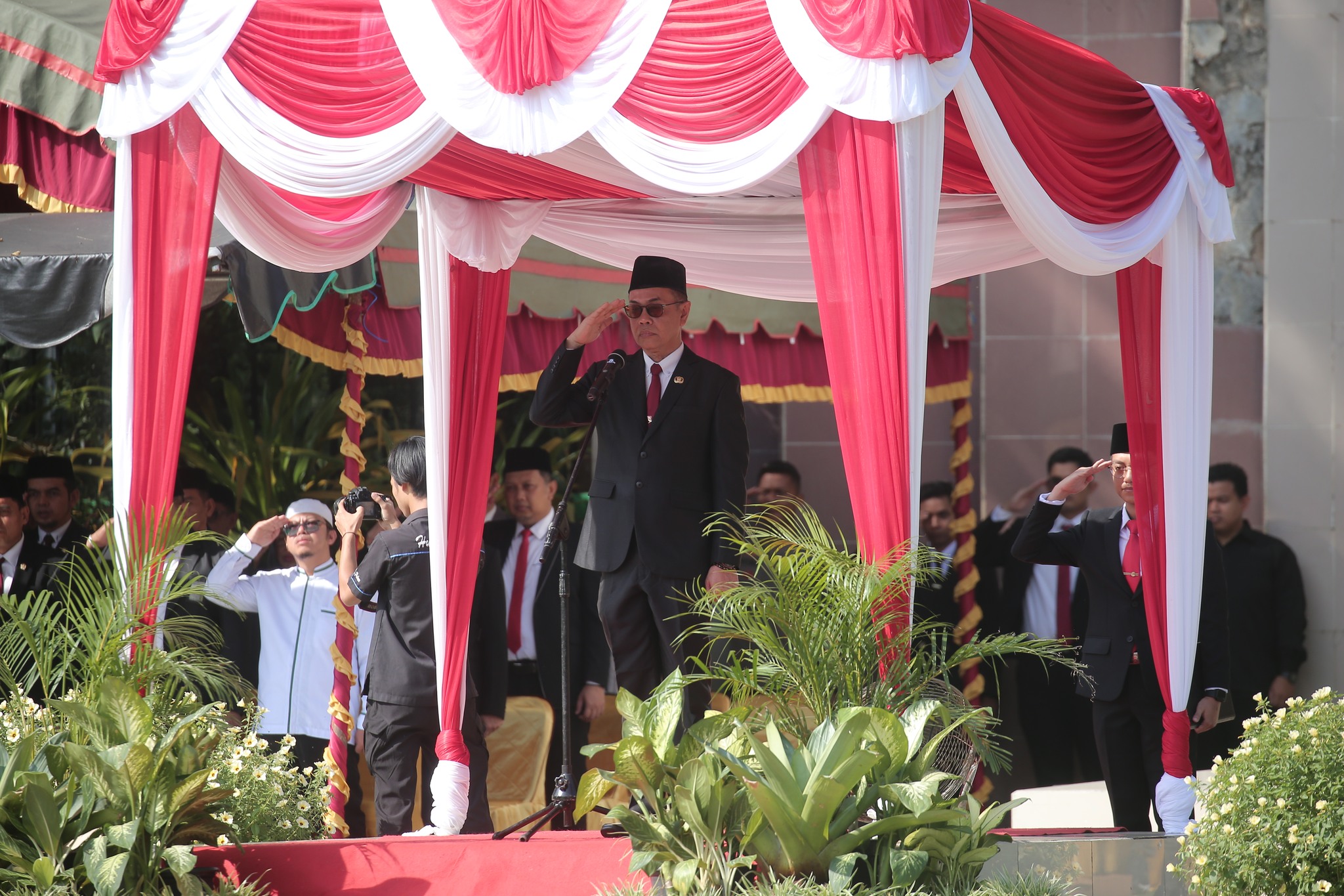 SEKDA KAB. HSS MENJADI INSPEKTUR UPACARA PERINGATAN HARI SUMPAH PEMUDA KE-96 TAHUN 2024