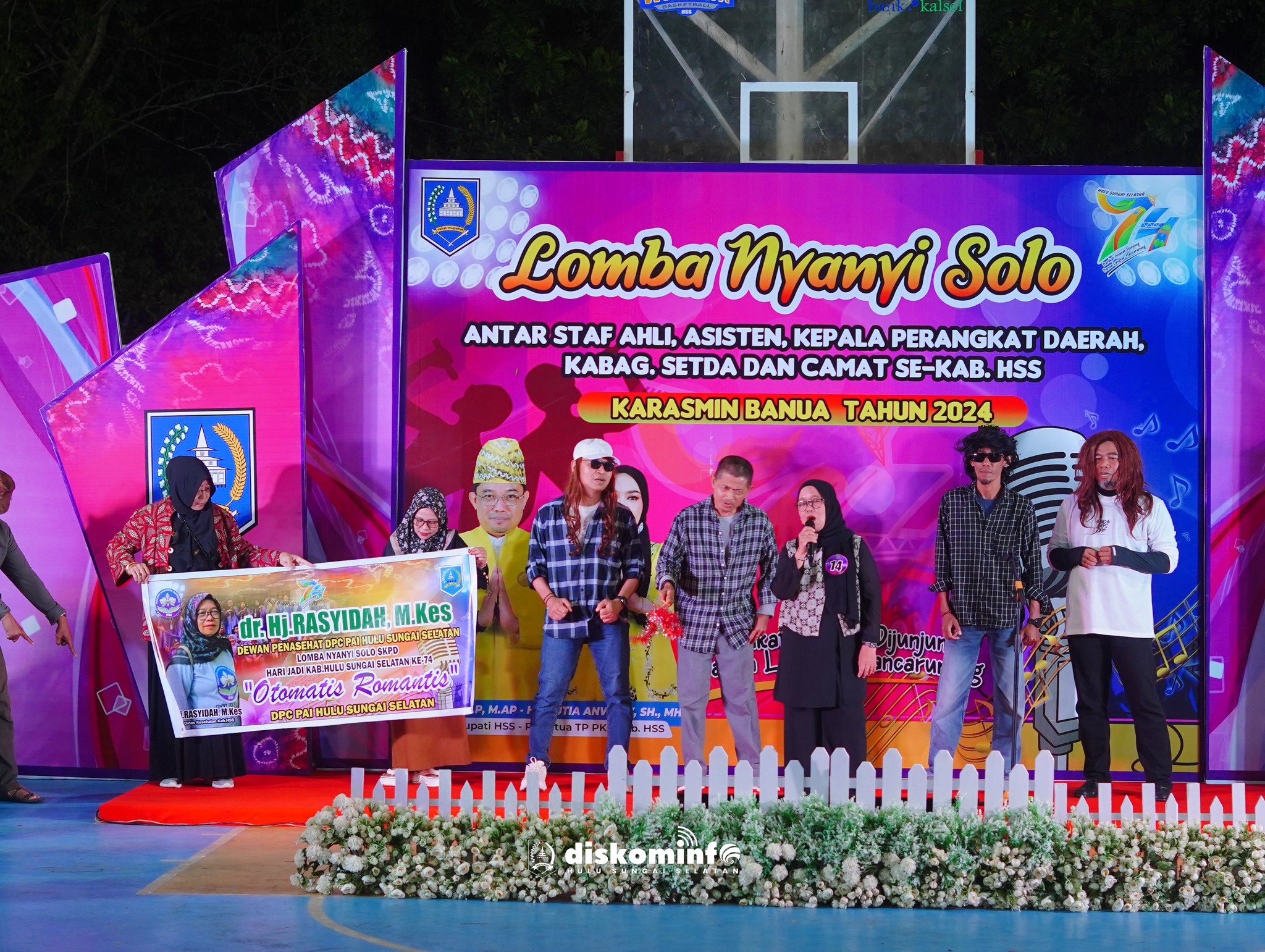 LOMBA NYANYI SOLO MERIAHKAN HARI JADI KAB. HSS