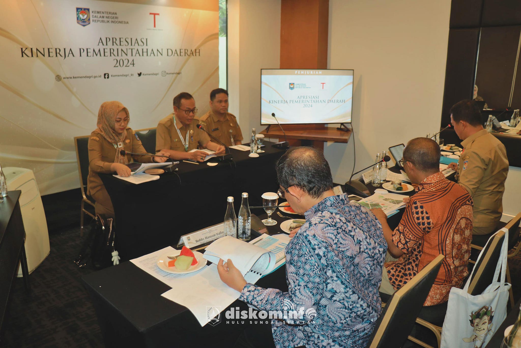 SEKDA HULU SUNGAI SELATAN PAPARKAN PRESTASI PEMKAB DALAM AJANG NASIONAL APRESIASI KINERJA PEMERINTAHAN DAERAH 2024