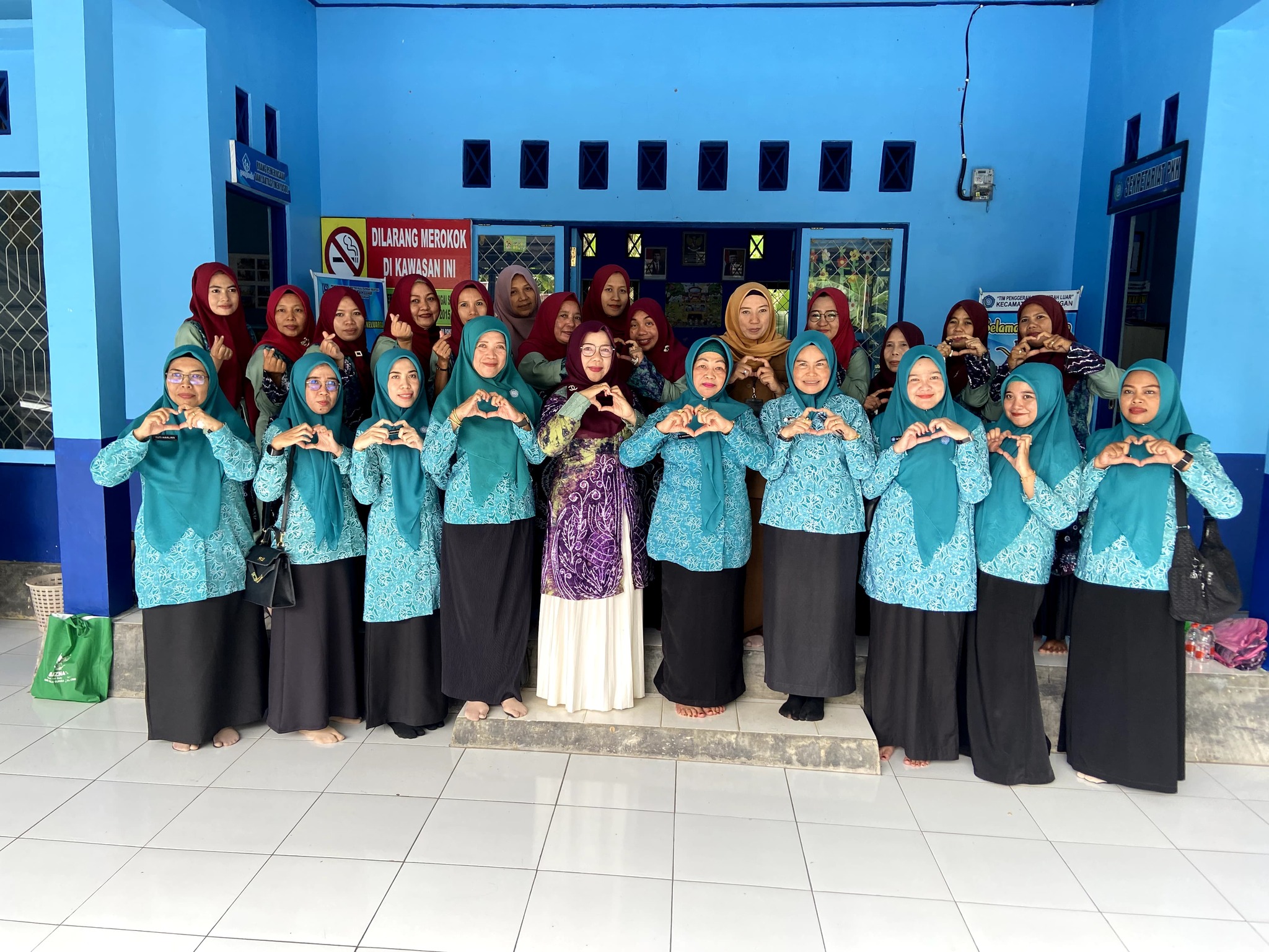 DIDAMPINGI WAKIL KETUA TP PKK, POSYANDU FLAMBOYAN PANASKAN MESIN JUANG MENUJU LOMBA NASIONAL