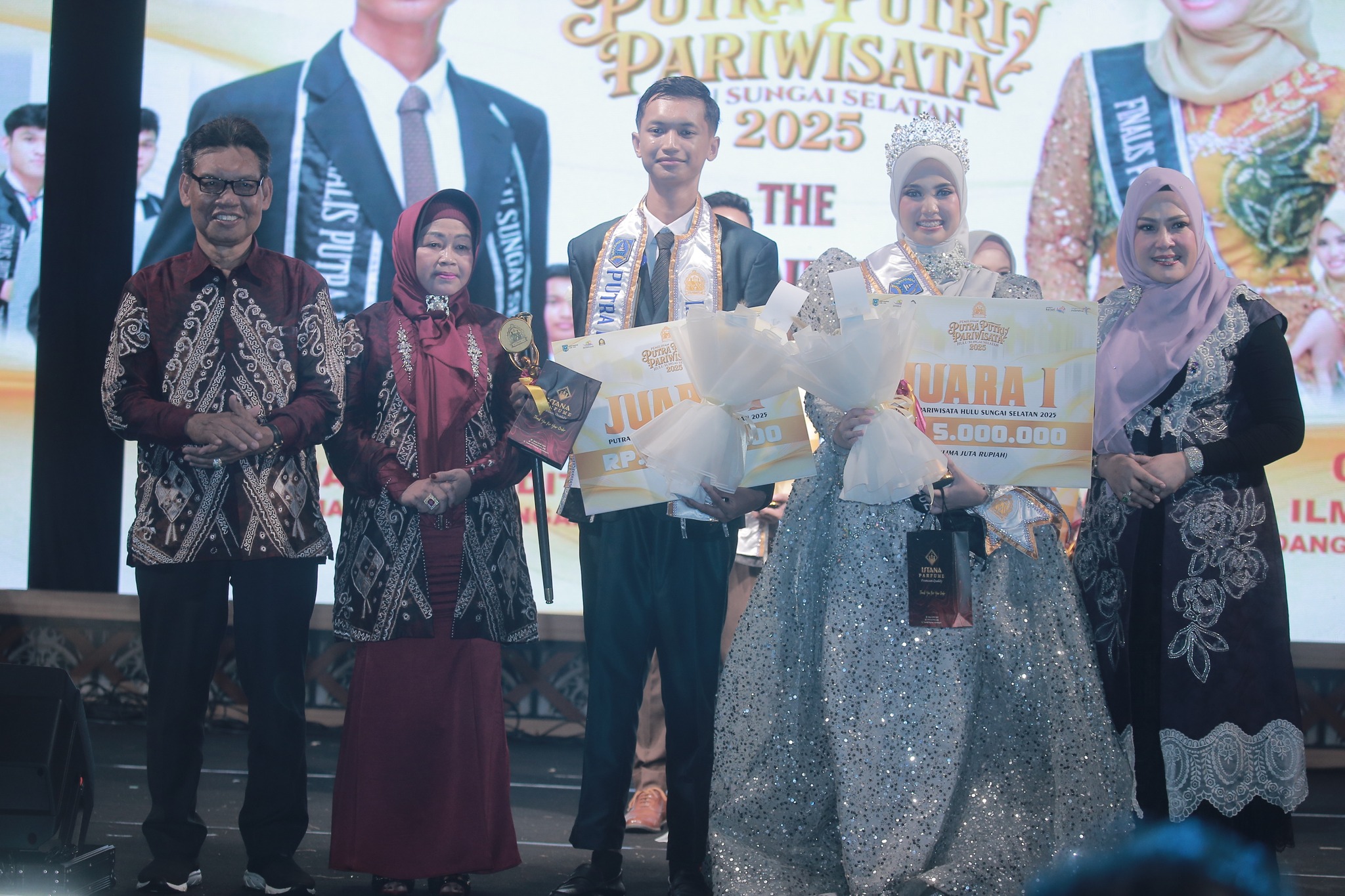 GRAND FINAL DUTA PARIWISATA HSS 2025 : WUJUD SEMANGAT GENERASI MUDA DALAM MENJAGA WARISAN DAN MENGGRAKKAN EKONOMI KREATIF