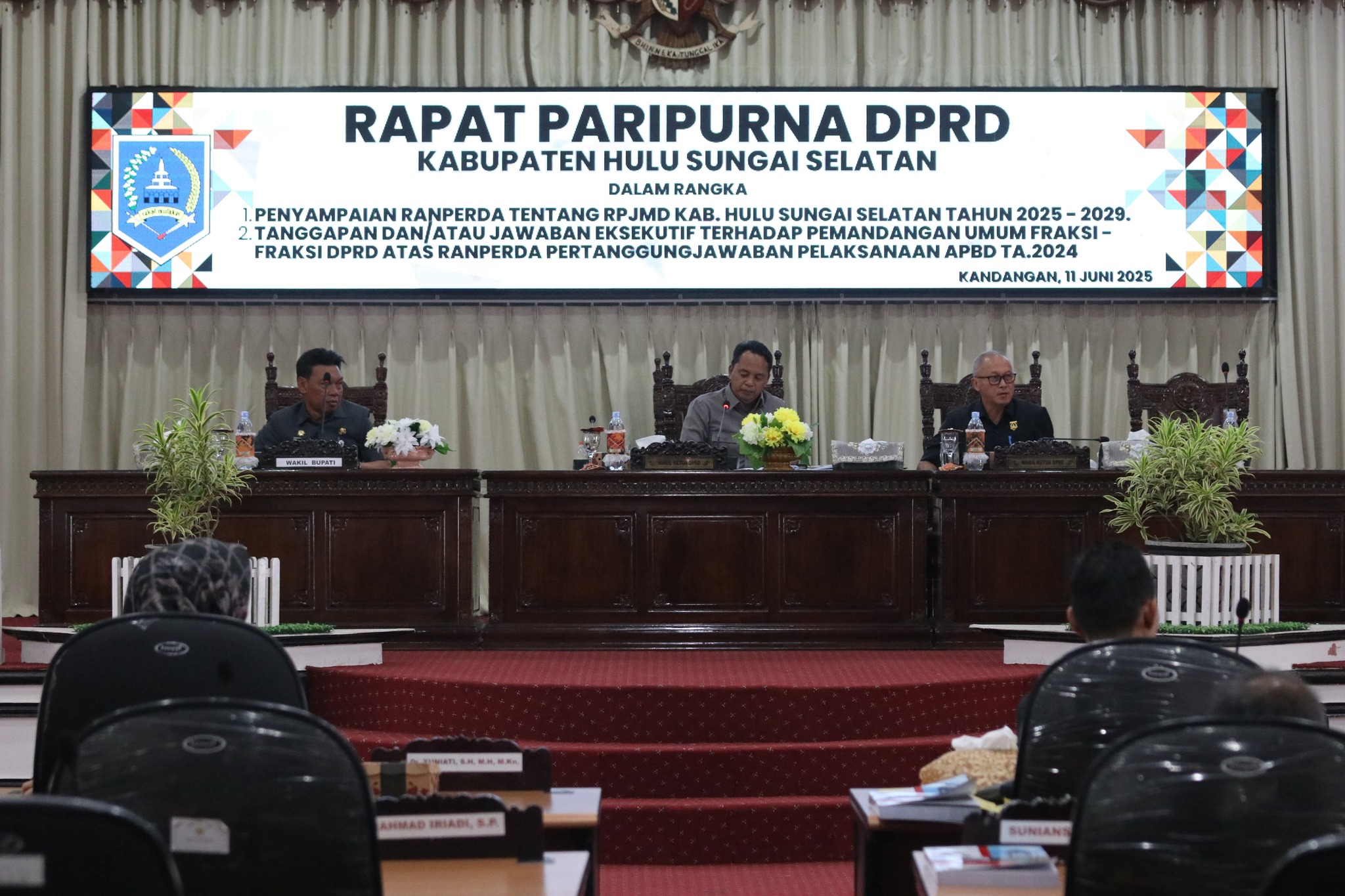 WAKIL BUPATI HSS SAMPAIKAN RANPERDA RPJMD 2025–2029 PADA RAPAT PARIPURNA DPRD KABUPATEN HSS