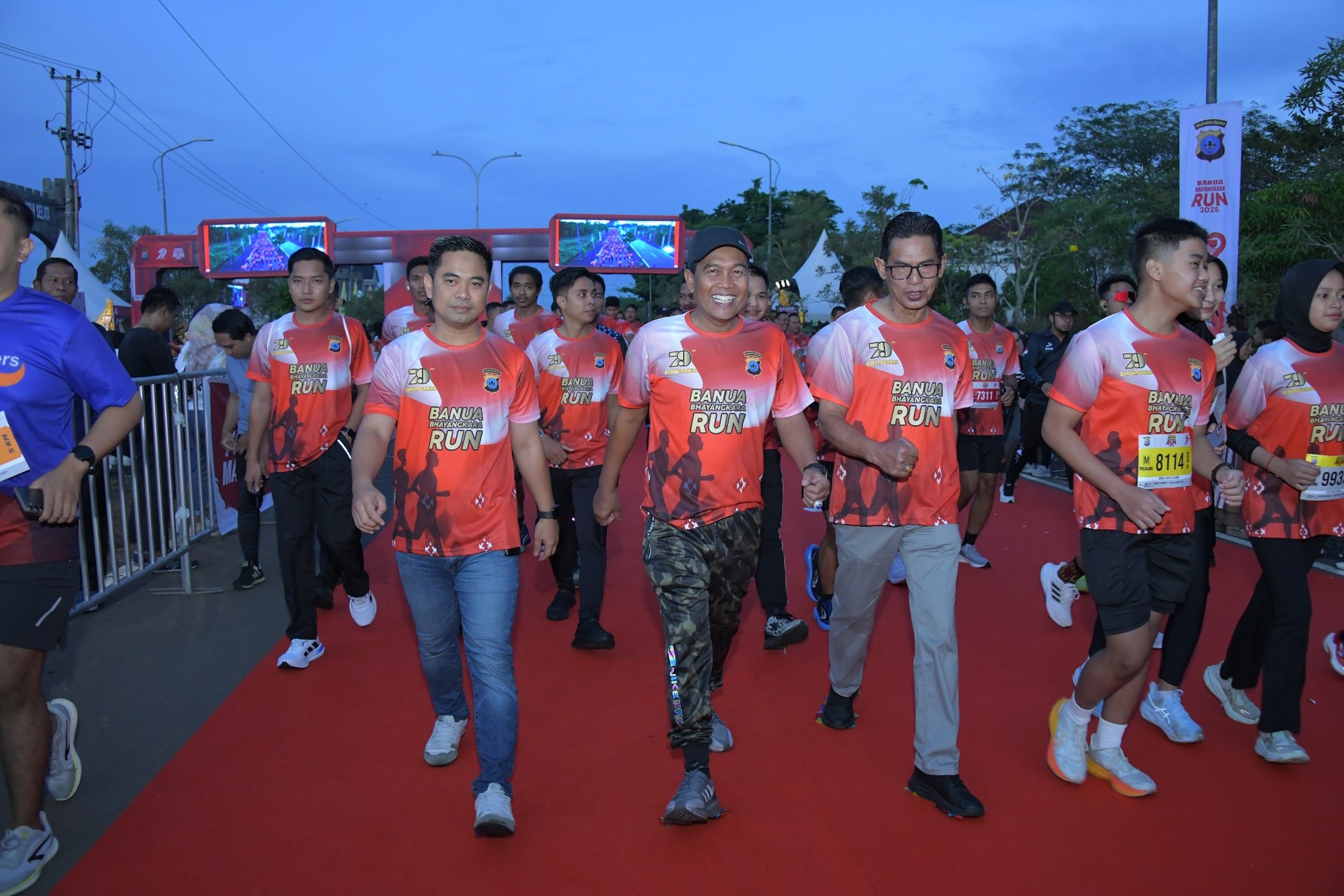 BUPATI HSS HADIRI BANUA BHAYANGKARA FUN RUN 2025, DUKUNG GAYA HIDUP SEHAT DAN SINERGI ANTARWILAYAH
