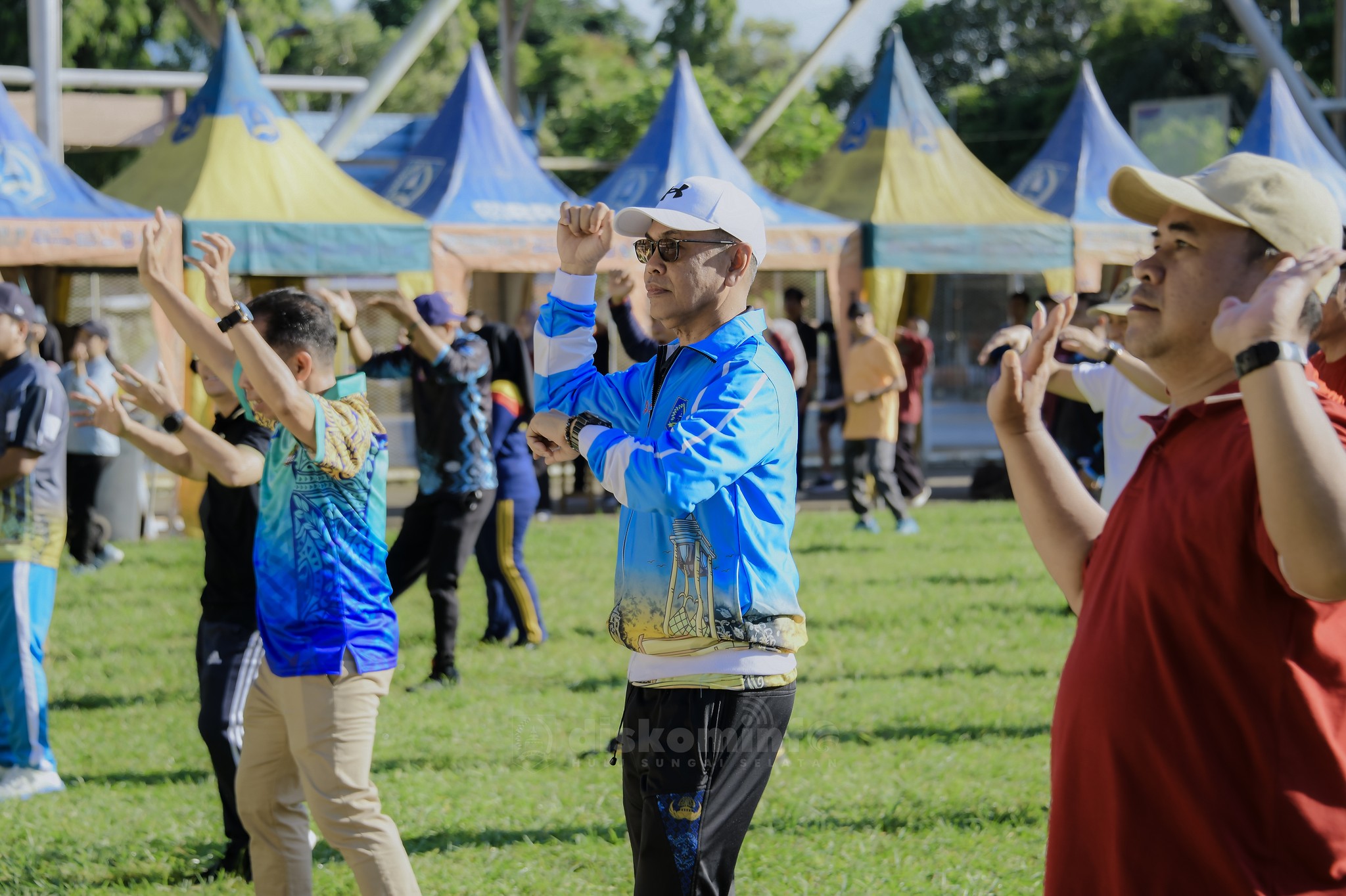 PEMKAB HSS GELAR SENAM SEHAT GABUNGAN: JAGA KEBUGARAN, TINGKATKAN SEMANGAT PELAYANAN PUBLIK