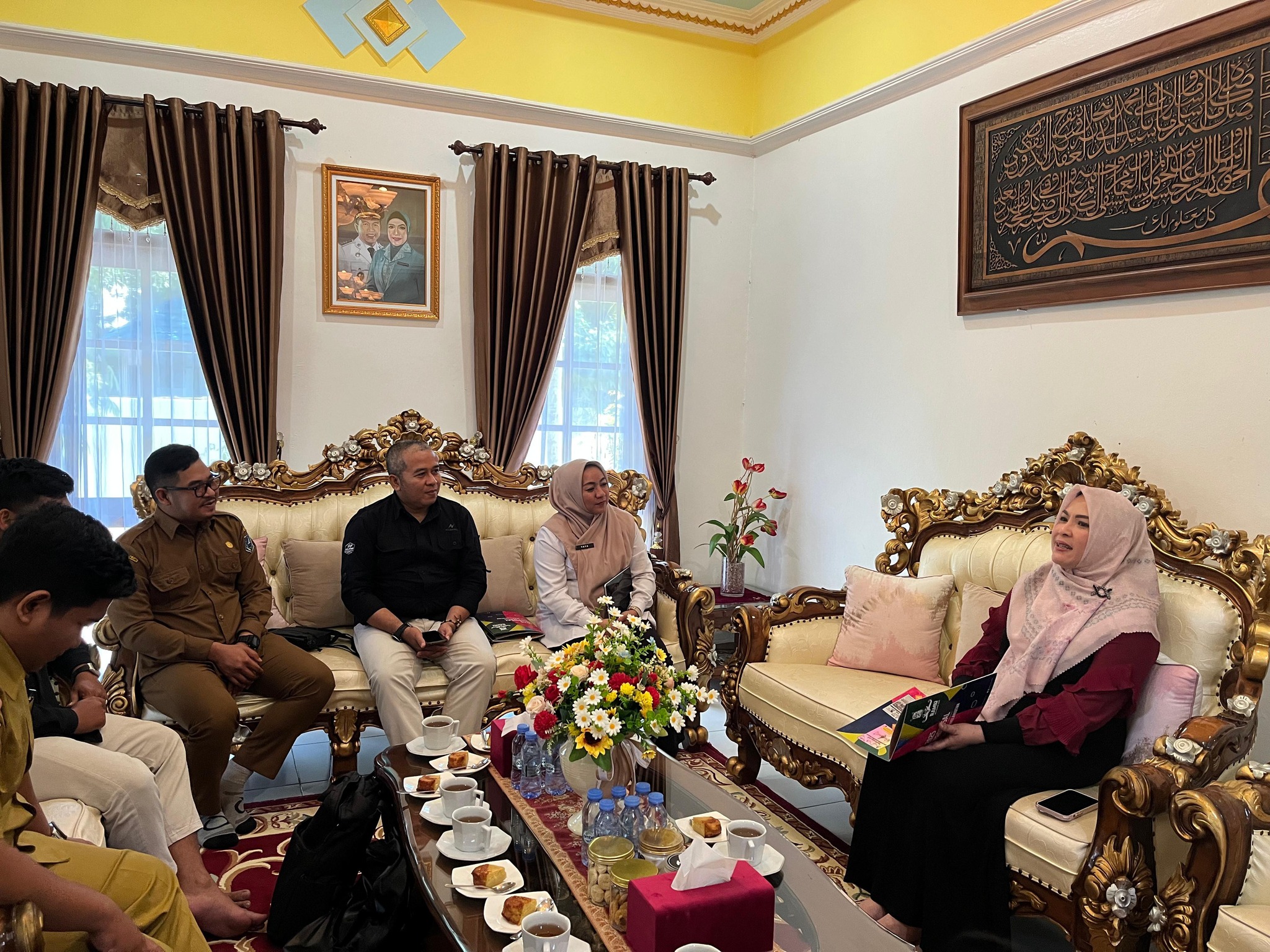 PEMKAB HSS APRESIASI DAN DUKUNG PENUH PERTUNJUKAN TEATER “DUNDANG BANIH” DALAM RAMU ART FESTIVAL 2025