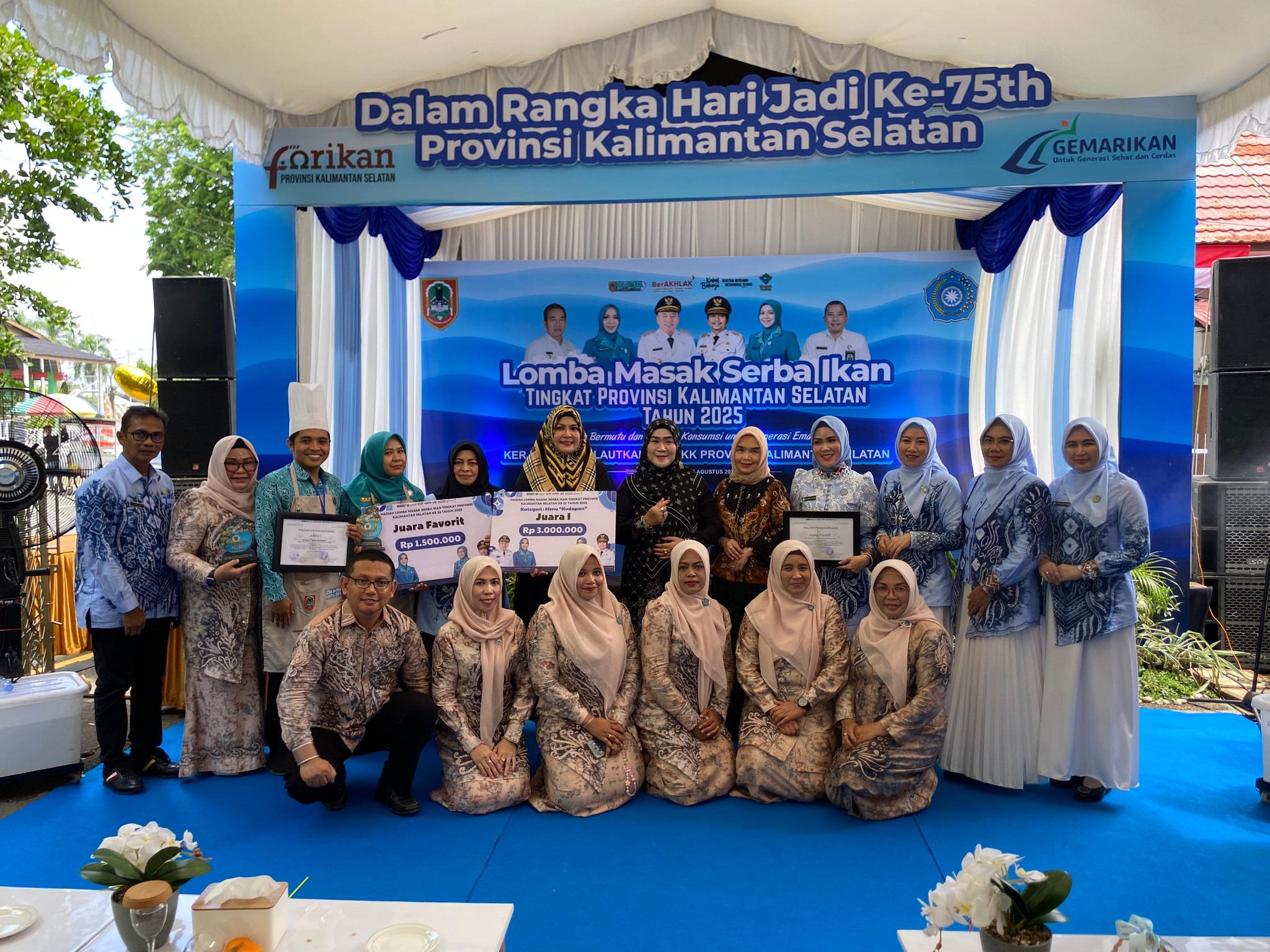 PRESTASI HASIL MENGOLAH MENU BERBAHAN IKAN : HSS RAIH JUARA I DAN JUARA FAVORIT PADA LOMBA MASAK SERBA IKAN TINGKAT PROVINSI KALSEL TAHUN 2025