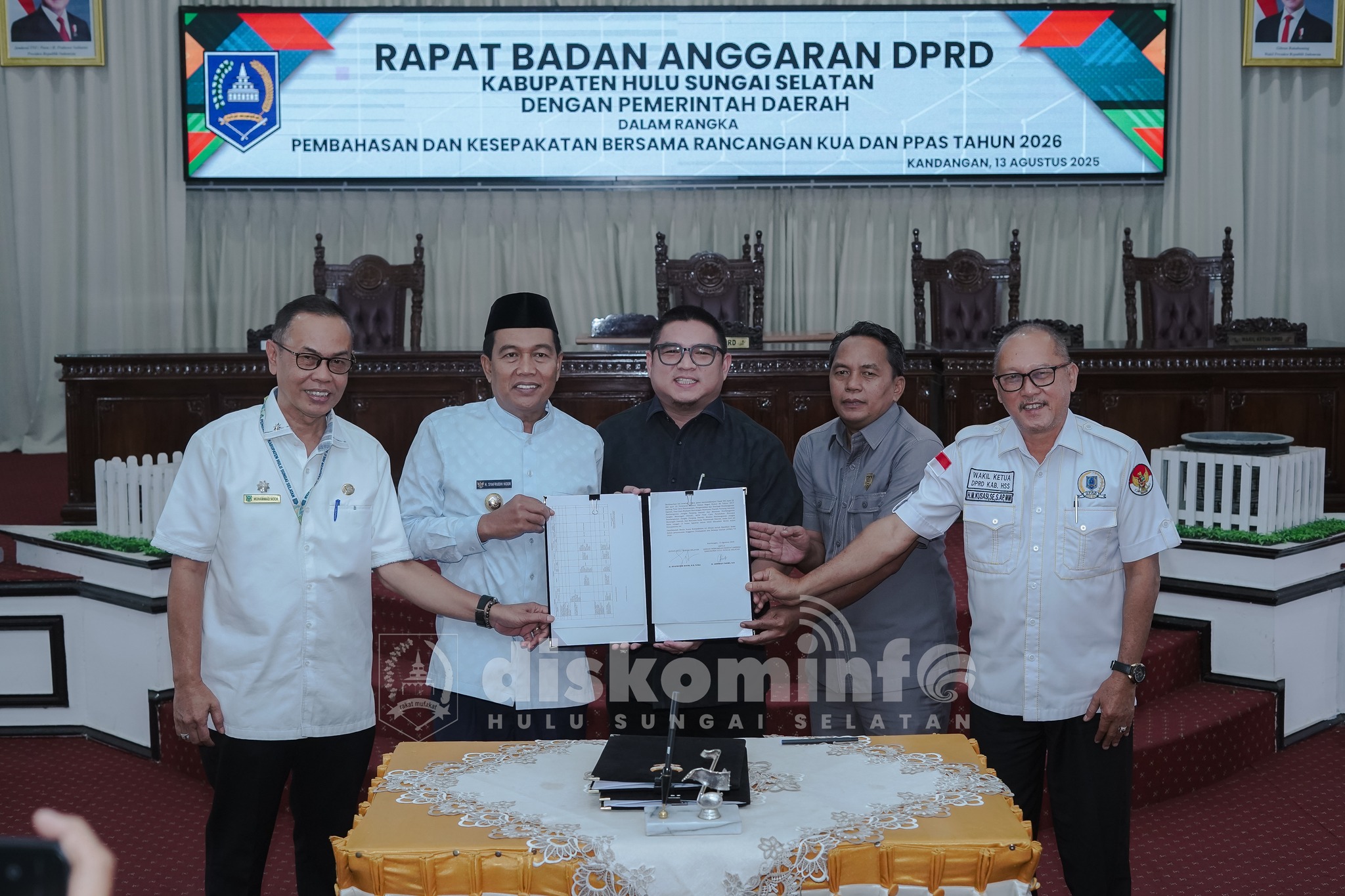 PEMKAB HSS DAN DPRD SEPAKATI KUA-PPAS 2026, FOKUS PADA OPTIMALISASI PENDAPATAN DAN EFISIENSI BELANJA DAERAH