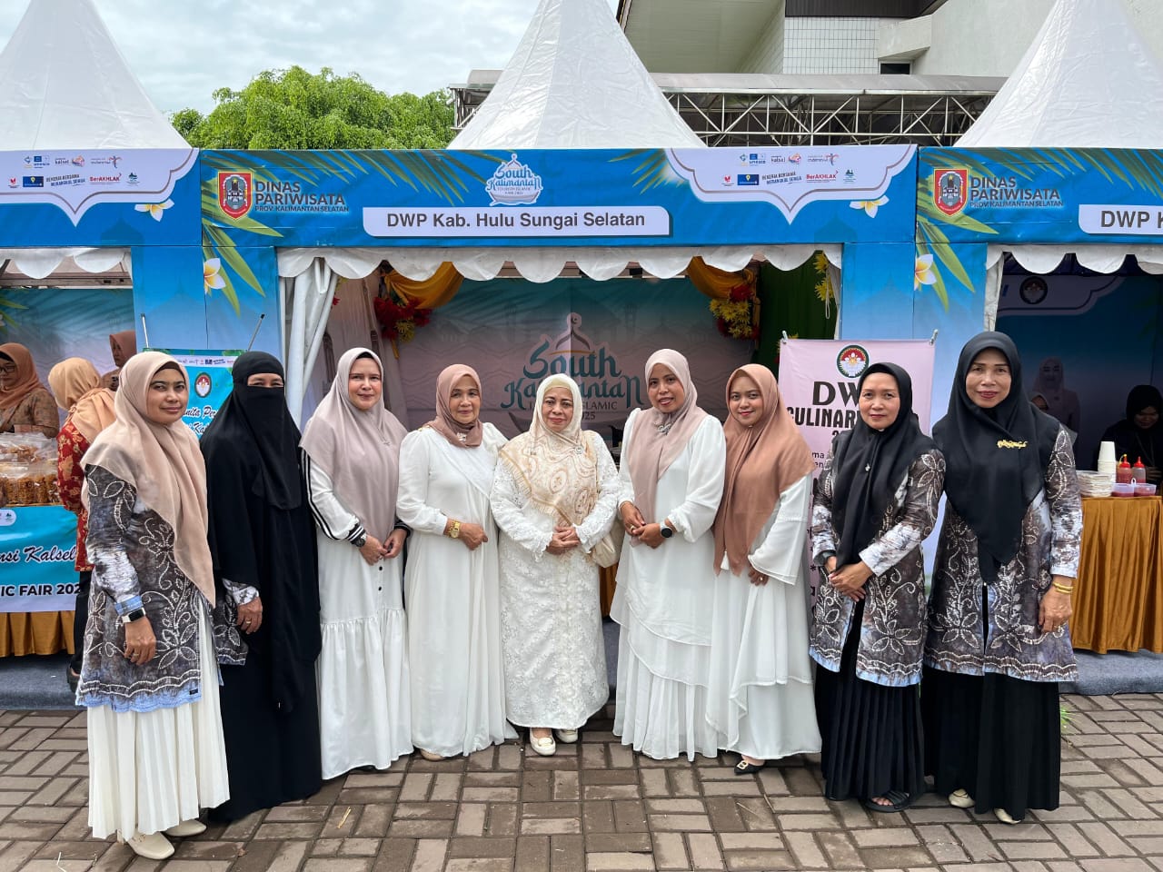 PERAN PEREMPUAN DALAM MEMAJUKAN DAERAH KEMBALI TERLIHAT MELALUI KEHADIRAN DAN PRESTASI DWP KAB. HSS DI AJANG TINGKAT PROVINSI.