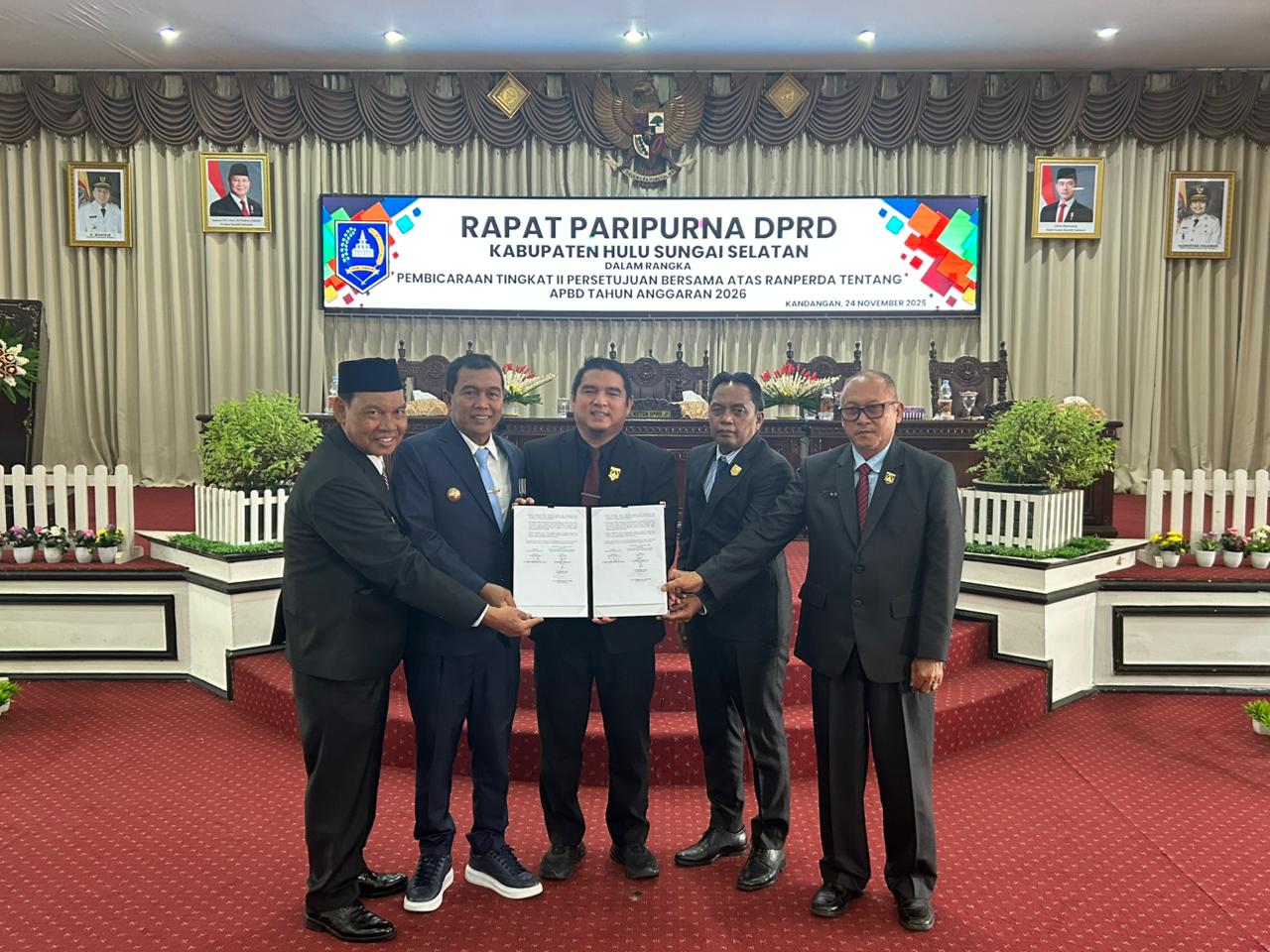 APBD 2026 KAB. HSS DISETUJUI DPRD DALAM RAPAT PARIPURNA