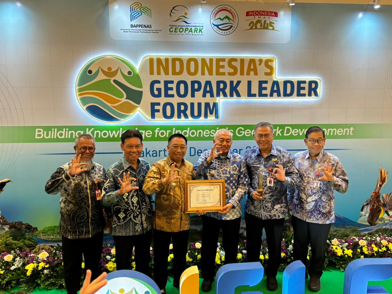 GEOPARK MERATUS RESMI NAIK STATUS MENJADI UNESCO GLOBAL GEOPARK