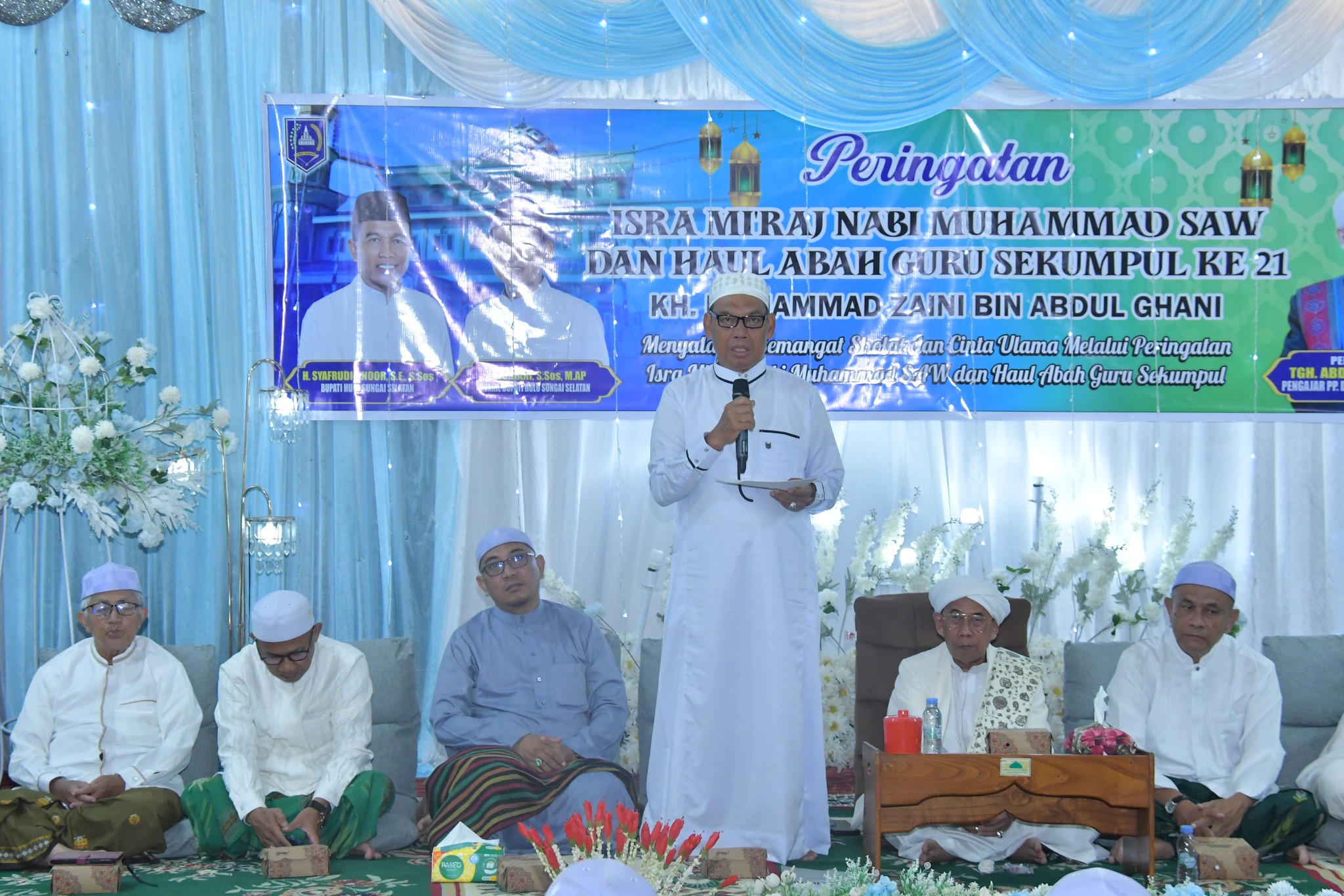 WABUP HSS HADIRI PERINGATAN ISRA MI’RAJ DAN HAUL KE-21 ABAH GURU SEKUMPUL DI MASJID AGUNG TAQWA KANDANGAN