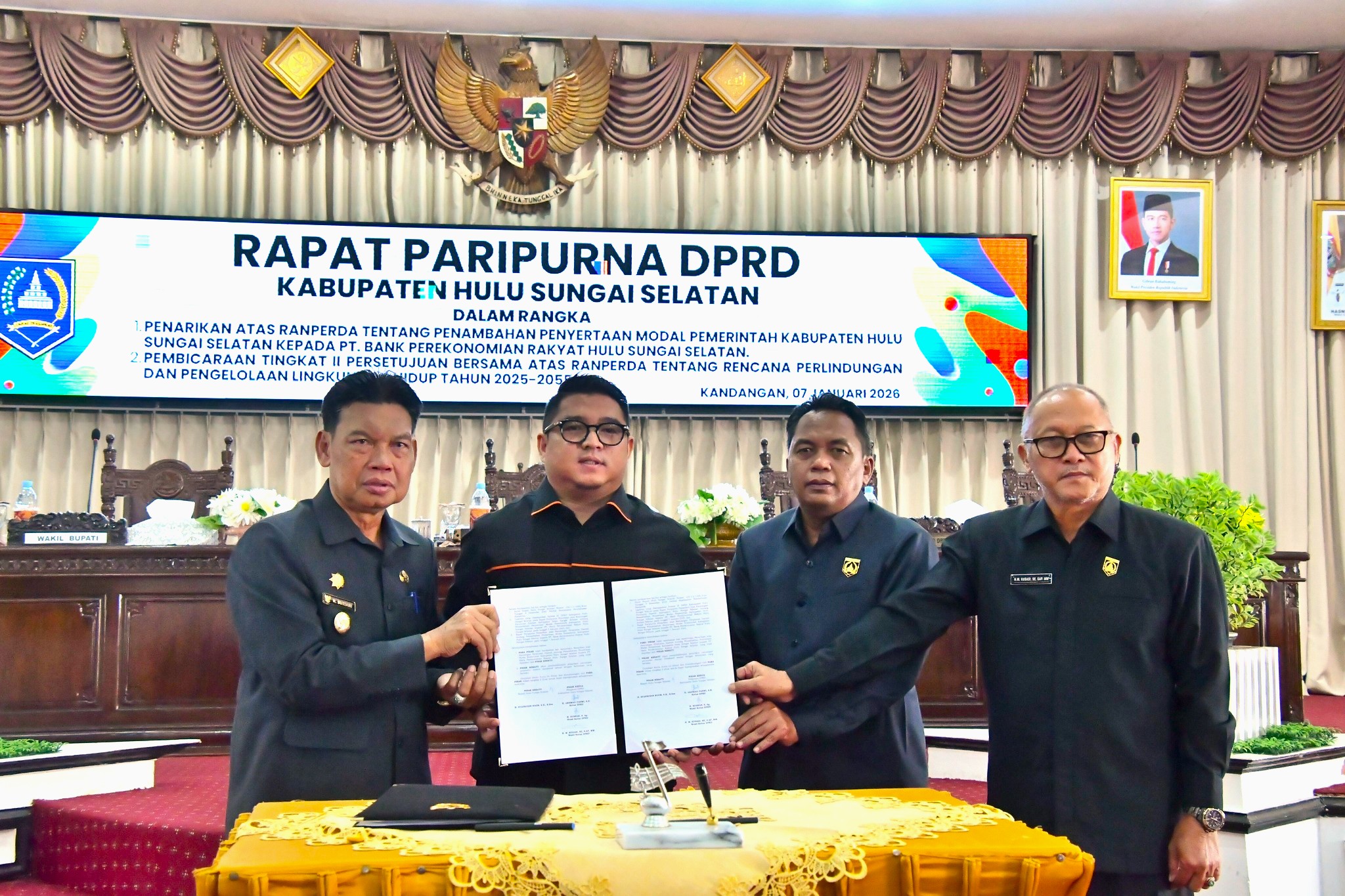 PEMKAB HSS TARIK RANPERDA PENAMBAHAN PENYERTAAN MODAL PT. BPR HSS