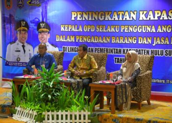 BUPATI HSS BUKA KEGIATAN PENINGKATAN KAPASITAS KEPALA OPD DALAM PENGADAAN BARANG DAN JASA PEMERINTAH